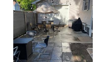 1113 10Th St, Aurora, NE 68818
