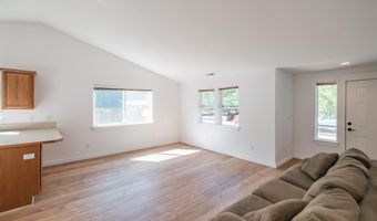 3806 Avalon Ave NE, Albany, OR 97322