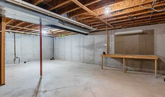 W2527 SKYVIEW Court, Appleton, WI 54915