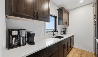 18228 London Ave, Beatrice, NE 68310