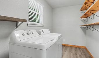 645 Union St, Bay St. Louis, MS 39520