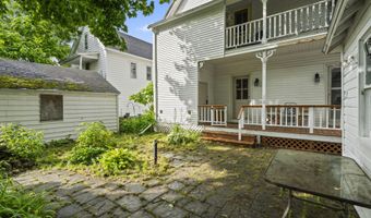 16 Lincoln Ave, Amsterdam, NY 12010