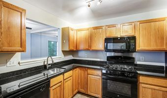 6604 NETTIES Ln 1204, Alexandria, VA 22315