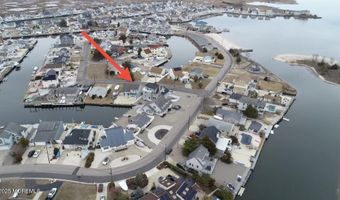 3 Drake Dr, Bayville, NJ 08721