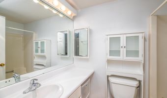 34 Parkwood Dr, Augusta, ME 04330