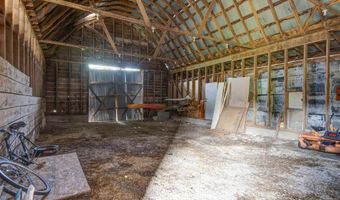 21207 Lawrence 1230, Aurora, MO 65605