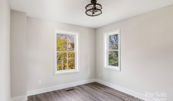 3 Fourth St, Asheville, NC 28803