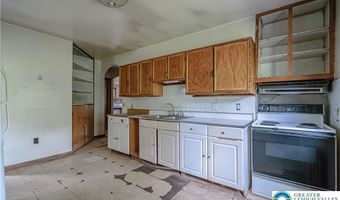 79 Mountain Lake Rd, Belvidere, NJ 07823