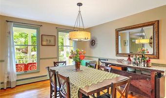 4 Fourth St, Barrington, RI 02806