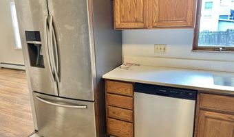 25 Pleasant St, Ansonia, CT 06401
