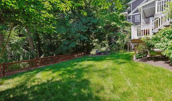 3536 N DICKERSON St, Arlington, VA 22207
