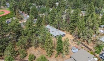 438 NE 9TH St, Bend, OR 97701