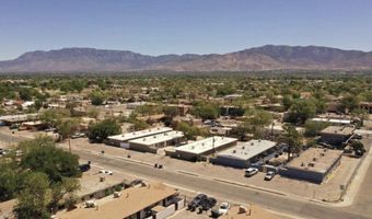 308 Charleston St NE, Albuquerque, NM 87108