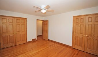 2405 E Miner St, Arlington Heights, IL 60004