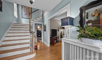 7 Woodley Ave, Asheville, NC 28804