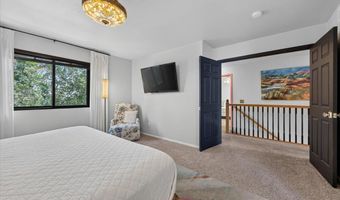 1525 SUNNY Hl, Cheyenne, WY 82001