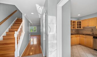 10276 ARIZONA Cir 61, Bethesda, MD 20817