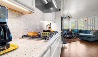 592 Whiteside Mountain Rd, Highlands, NC 28741