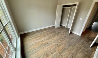 105 Orchard Cir, Adel, GA 31620