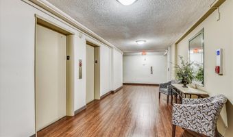 6631 WAKEFIELD Dr 319, Alexandria, VA 22307