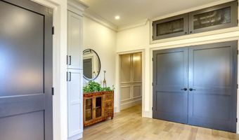 9 Eden St 3, Boston, MA 02129