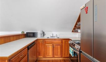 183 Wood St 3, Bristol, RI 02809