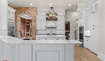 105 Calais Ct, Bossier City, LA 71111