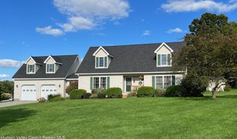 18 Ohandley Dr, Amenia, NY 12501