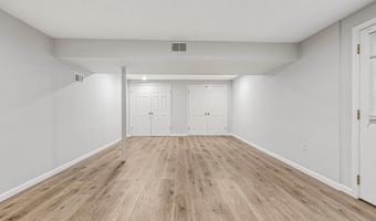 3802 IVANHOE Ln, Alexandria, VA 22310