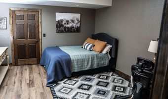 3330 Edgewood Ave, Baxter Springs, KS 66713