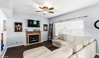 414 Winterwood Dr, Avon, IN 46123