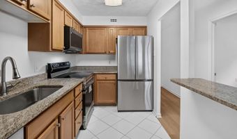 7400 LAKEVIEW Dr #N203, Bethesda, MD 20817