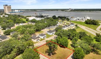 427 Heidenheim Ave, Biloxi, MS 39530