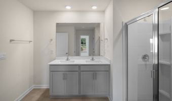 1052 Misty Creek Dr, Aberdeen, NC 28315