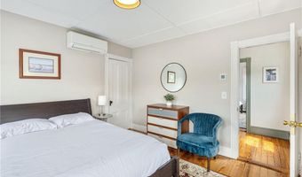 7 Prospect Ave, Narragansett, RI 02882