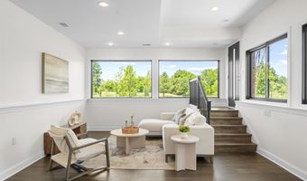 5636 Meadow Ln, Ann Arbor, MI 48105