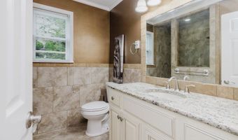 2404 Shaker Rdg, Benton, AR 72015