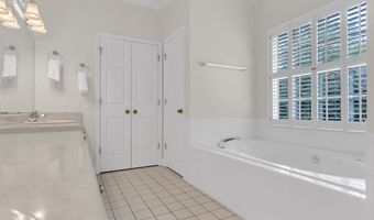 2008 Cameron Dr, Albany, GA 31721