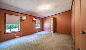 2 Windsor Dr, Alfred, ME 04002