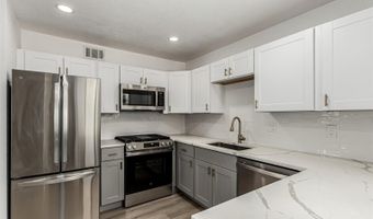 1000 Worchester St, Aurora, CO 80011