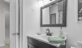 15 S Ridge Dr, Standish, ME 04084