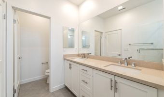 2215 W Orange Ave 12, Anaheim, CA 92804