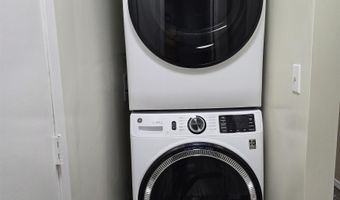 607 N BLUFF St, Albany, IL 61230