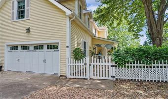 618 E 1714 Rd, Baldwin City, KS 66006