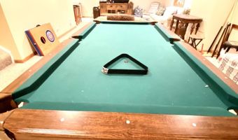 1056 Deertrail Ct, Antioch, IL 60002