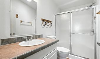 202 SUNRISE BLUFFS Dr, Belen, NM 87002