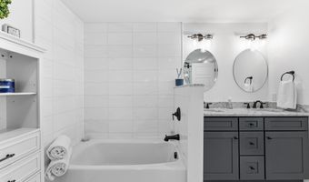 141 30th St, Avalon, NJ 08202