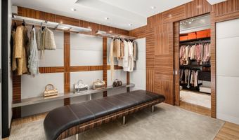 360 Puuikena Dr, Honolulu, HI 96821