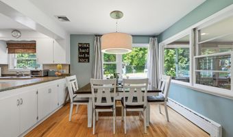 3 S Meadow Dr, Danbury, CT 06811