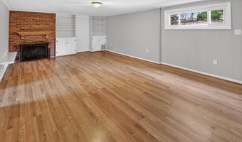 10228 HATHERLEIGH Dr, Bethesda, MD 20814